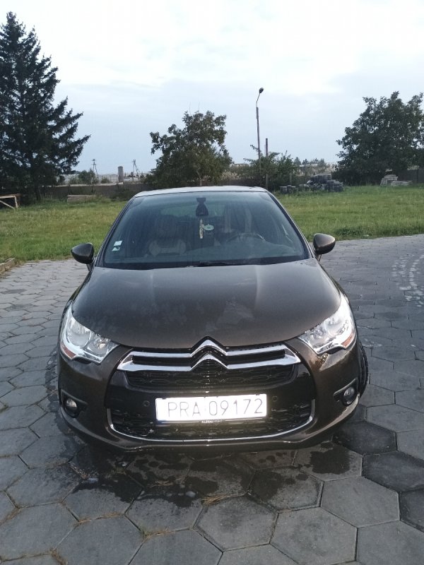 Sprzedam Citroen ds4 - 02 Sprzedam Citroen ds4 - 02