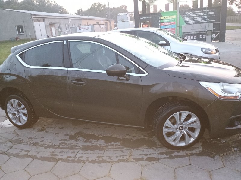 Sprzedam Citroen ds4 - 03 Sprzedam Citroen ds4 - 03