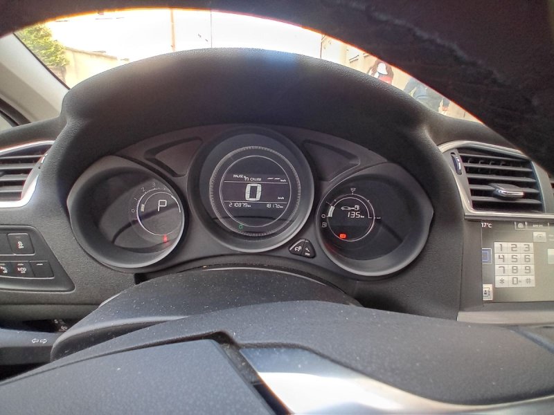 Samochód Citroen C4 2016r Tablicy ukraińskie - 03 Samochód Citroen C4 2016r Tablicy ukraińskie - 03