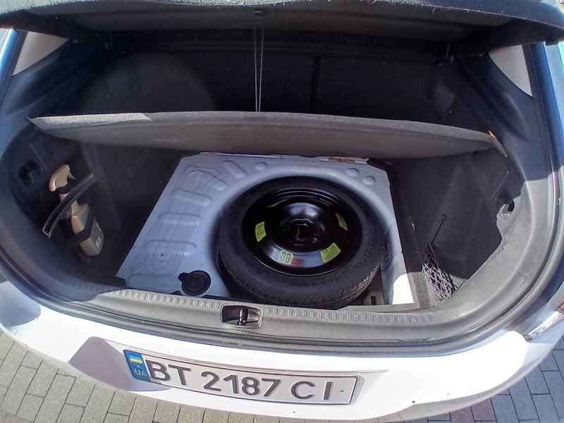 Samochód Citroen C4 2016r Tablicy ukraińskie - 05 Samochód Citroen C4 2016r Tablicy ukraińskie - 05
