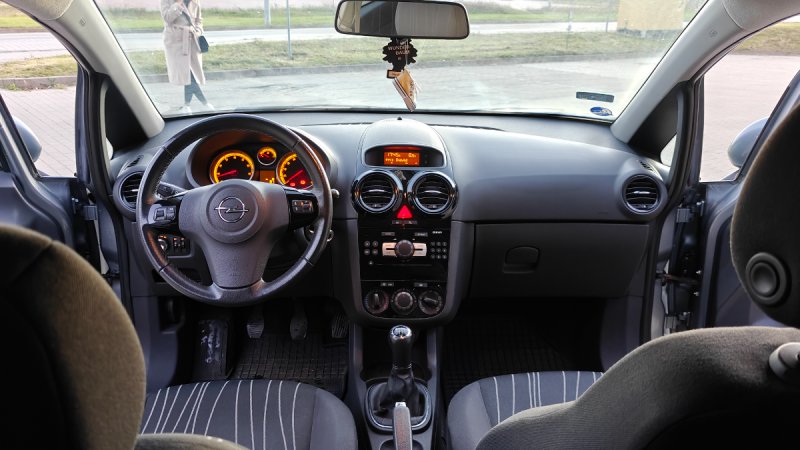Opel Corsa D 1.4 benzyna 2011 - 06 Opel Corsa D 1.4 benzyna 2011 - 06