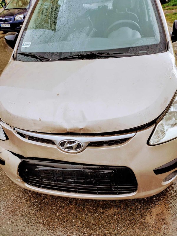 Auto Hyundai i10 rok 2009 lekko uszkodzony przód