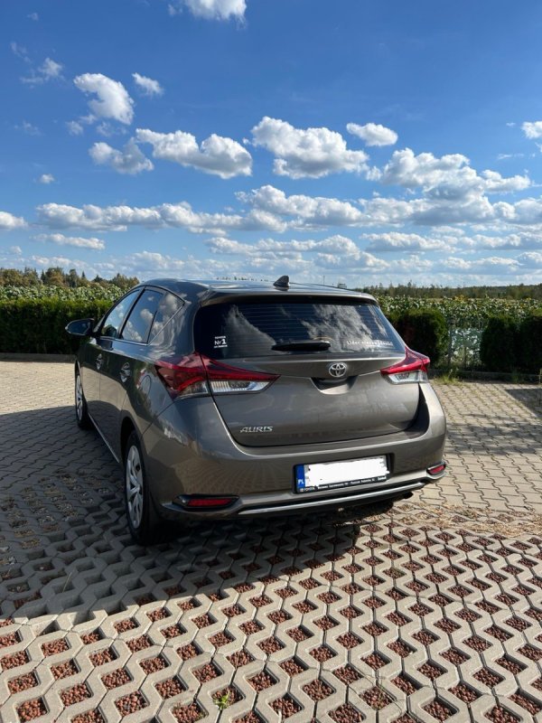Toyota Auris 2018 1.6 benzyna Salon Polska - 02 Toyota Auris 2018 1.6 benzyna Salon Polska - 02