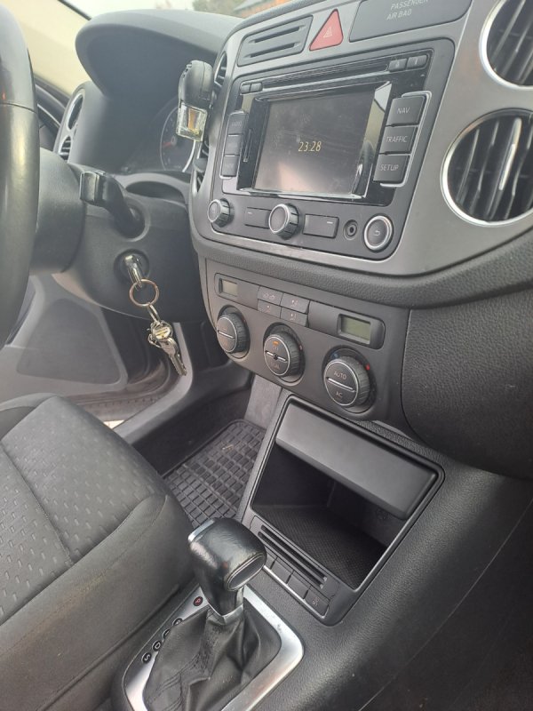 Sprzedam vw tiguan 2009 - 04 Sprzedam vw tiguan 2009 - 04