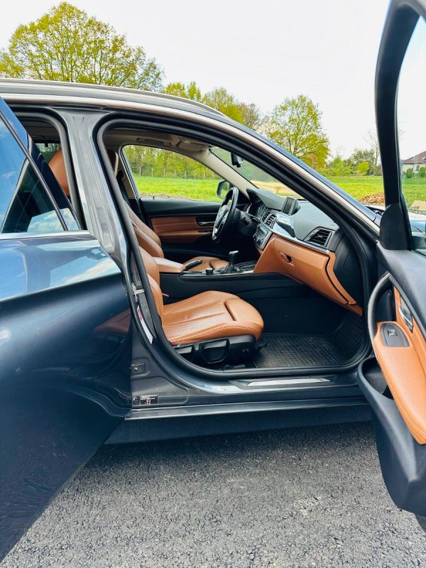 BMW Seria 3 320i Touring Luxury Line - 02 BMW Seria 3 320i Touring Luxury Line - 02