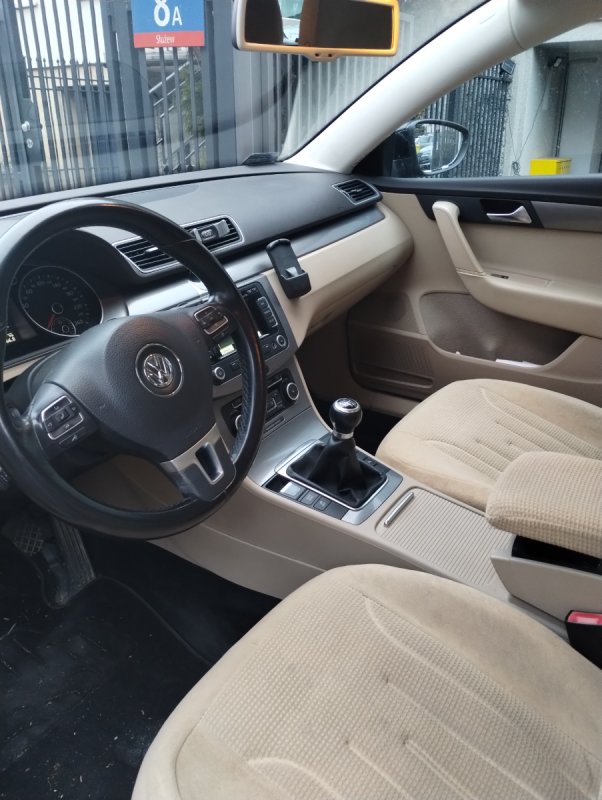 Sprzedam VW passata b7 2.0 TDI z 2011 r - 02 Sprzedam VW passata b7 2.0 TDI z 2011 r - 02
