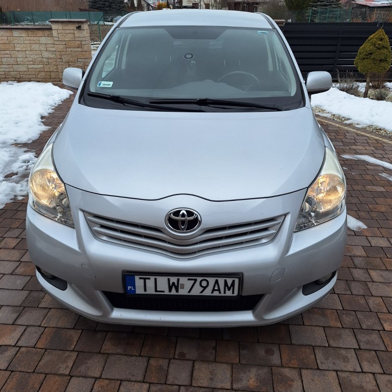Toyota verso 1.8benzyna 7 osobowy. - 02 Toyota verso 1.8benzyna 7 osobowy. - 02