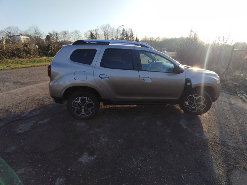 Sprzedam Dacia Duster - 02 Sprzedam Dacia Duster - 02