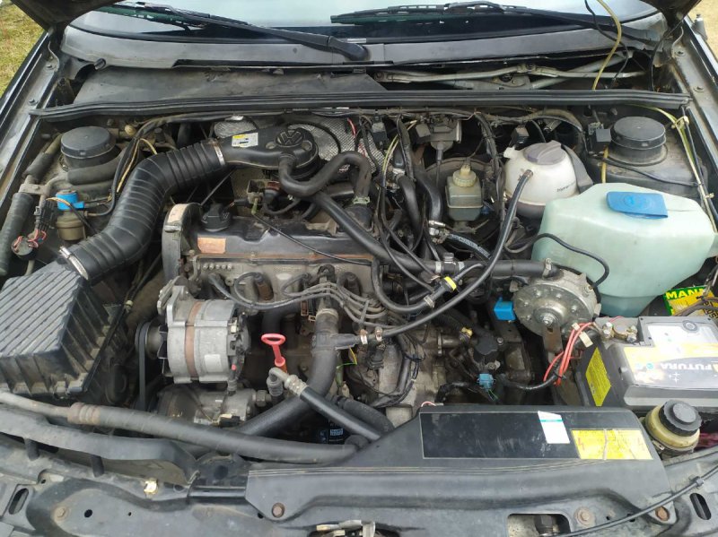 Sprzedam Passat B3 GT - 04 Sprzedam Passat B3 GT - 04