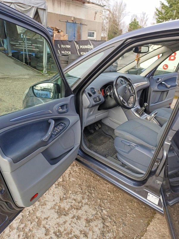 Ford Galaxy Kraków diesel manual - 04 Ford Galaxy Kraków diesel manual - 04