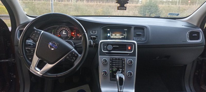 Volvo V60 cross country - 04 Volvo V60 cross country - 04