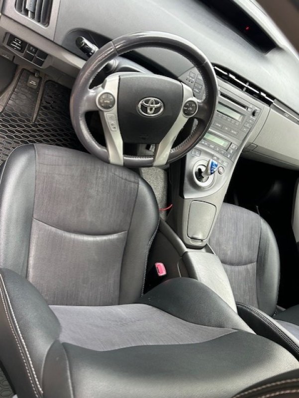 Toyota Pruius 2011 - 06 Toyota Pruius 2011 - 06