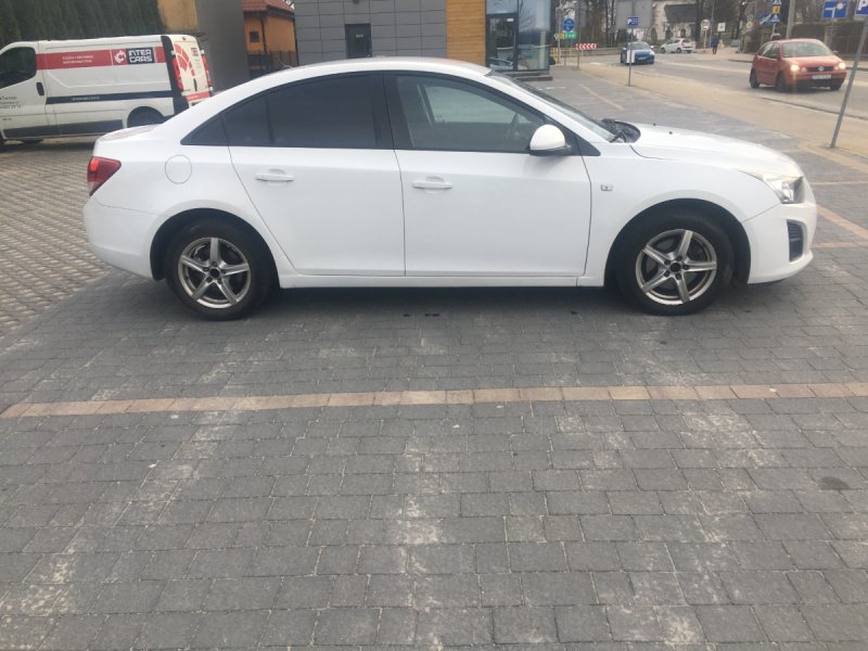 Sprzedam Chevrolet Cruze 1.7 D 130 Km - 04 Sprzedam Chevrolet Cruze 1.7 D 130 Km - 04