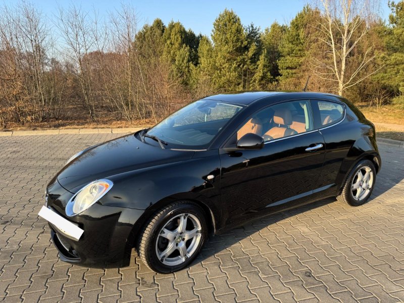 Alfa Romeo Mito, bardzo dobry stan, komplet opon - 03 Alfa Romeo Mito, bardzo dobry stan, komplet opon - 03