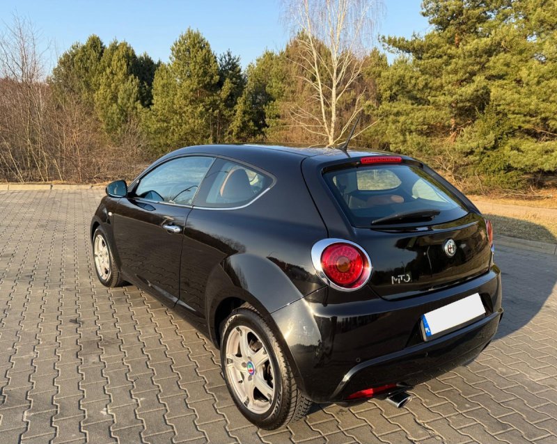 Alfa Romeo Mito, bardzo dobry stan, komplet opon - 04 Alfa Romeo Mito, bardzo dobry stan, komplet opon - 04