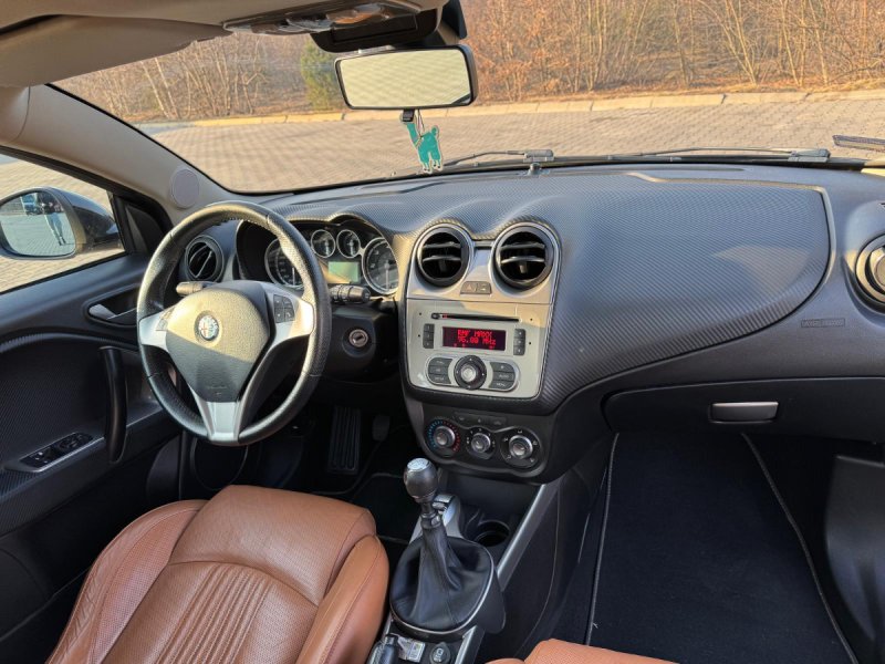 Alfa Romeo Mito, bardzo dobry stan, komplet opon - 07 Alfa Romeo Mito, bardzo dobry stan, komplet opon - 07