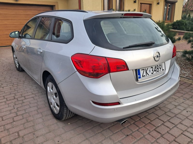 Opel Astra 1.4 benzyna, 129 tys km - 02 Opel Astra 1.4 benzyna, 129 tys km - 02