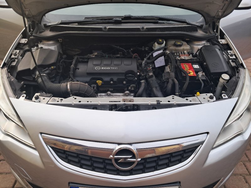 Opel Astra 1.4 benzyna, 129 tys km - 06 Opel Astra 1.4 benzyna, 129 tys km - 06