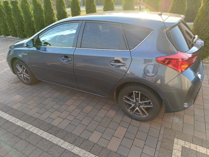 Toyota Auris 2015r. 1,8 Hybrid, Os.pryw. - 03 Toyota Auris 2015r. 1,8 Hybrid, Os.pryw. - 03