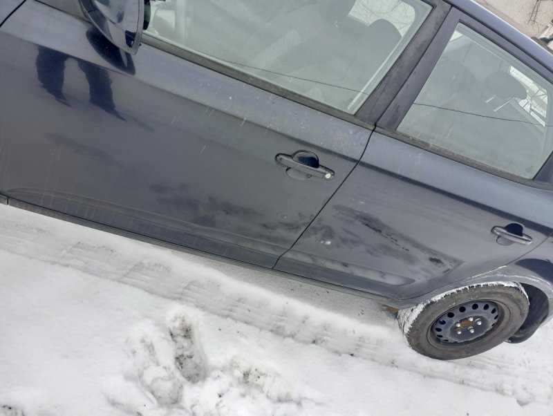 Kia ceed 2.0 diesel 2009 do poprawek lakierniczych