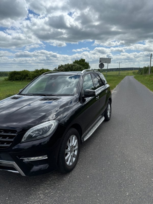 Sprzedam Mercedes Benz GLE 350 D 4 MATIC - 04 Sprzedam Mercedes Benz GLE 350 D 4 MATIC - 04
