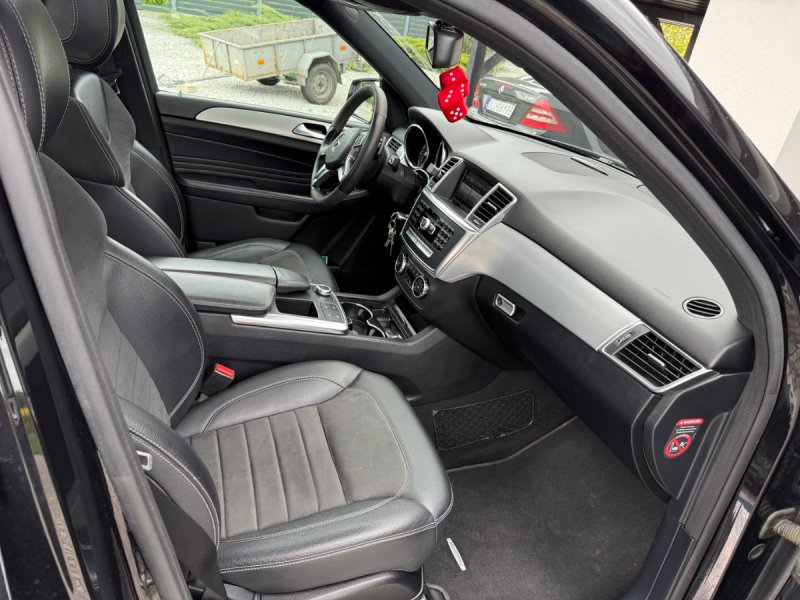 Sprzedam Mercedes Benz GLE 350 D 4 MATIC - 06 Sprzedam Mercedes Benz GLE 350 D 4 MATIC - 06