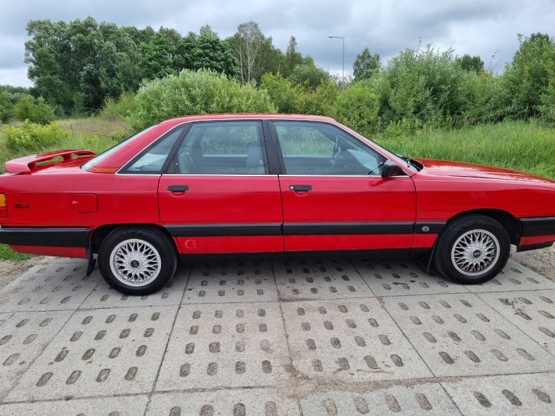 Audi 100 C3 - 02 Audi 100 C3 - 02