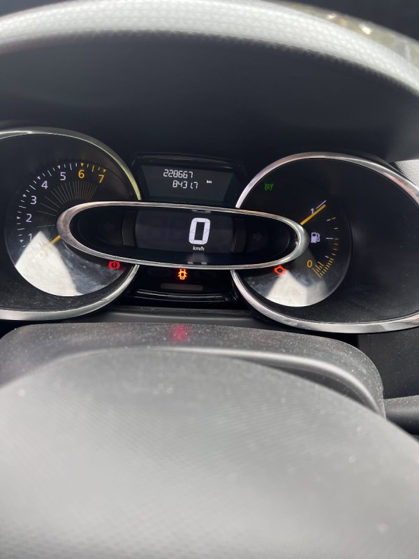 Sprzedam Renault Clio IV LPG/Benzyna 2014r 230 tys - 02 Sprzedam Renault Clio IV LPG/Benzyna 2014r 230 tys - 02