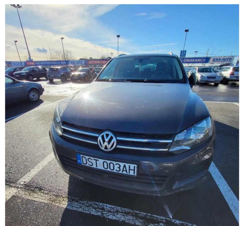 Sprzedaż samochodu osobowego Volkswagen Touareg BM