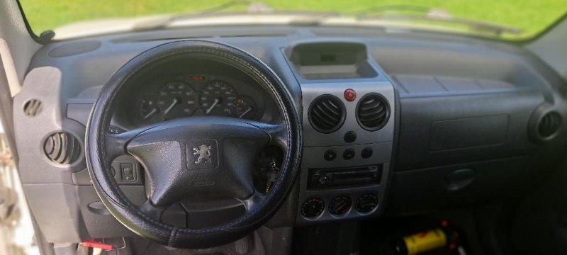 Peugeot Partner 2008 - 01 Peugeot Partner 2008 - 01