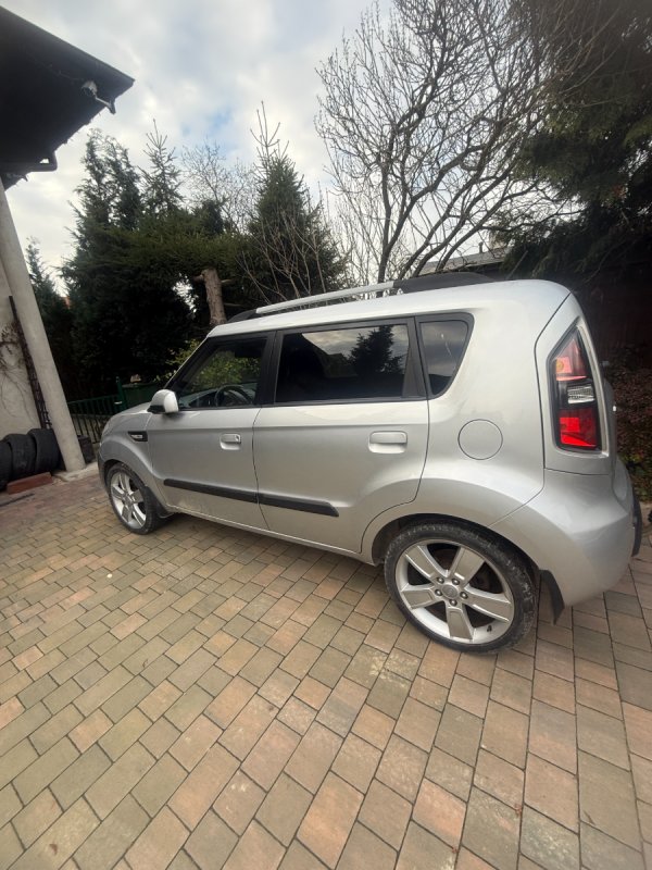 Sprzedam - 02 Sprzedam - 02