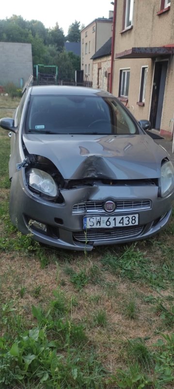 Fiat bravo z 2011 roku uszkodzony - 01 Fiat bravo z 2011 roku uszkodzony - 01