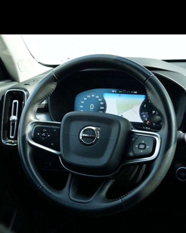 Sprzedam Volvo XC40 - 05