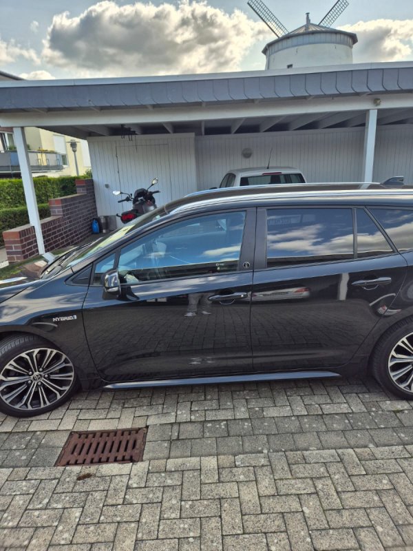 Toyota Corolla Touring Sports 2,0 I Hybrida (2021) - 01