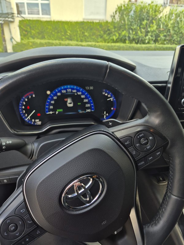 Toyota Corolla Touring Sports 2,0 I Hybrida (2021) - 02