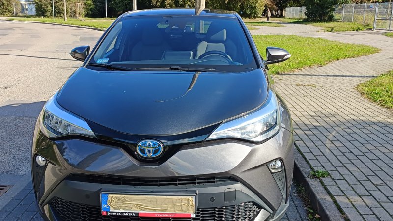 Toyota Chr Style rocznik 2021 - 01