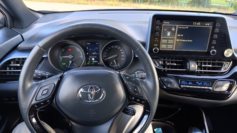 Toyota Chr Style rocznik 2021 - 06