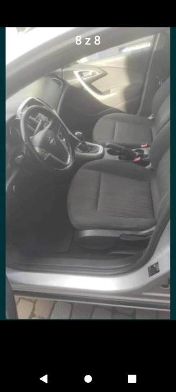 Sprzedam Opla Astra J - 02