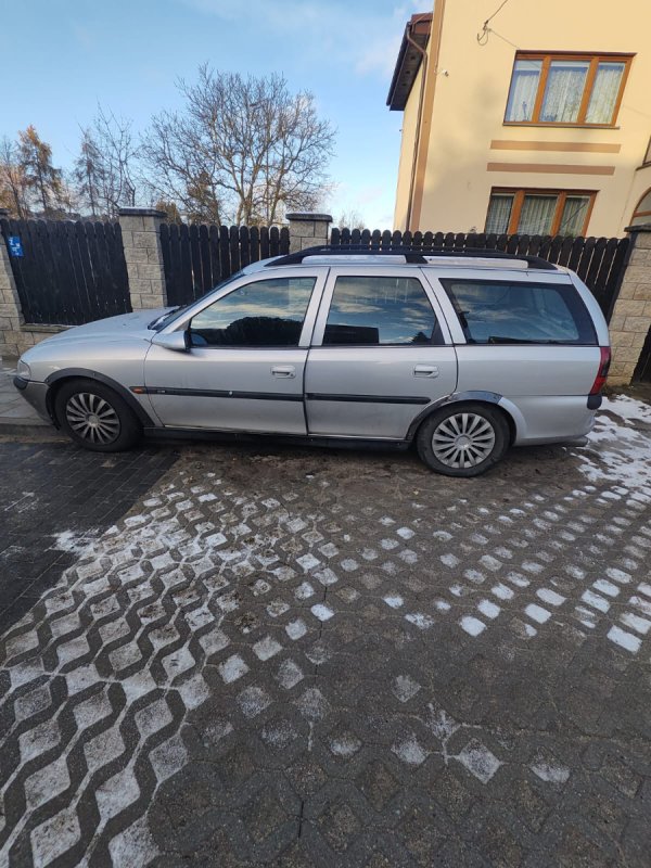 Opel Vectra B - 05