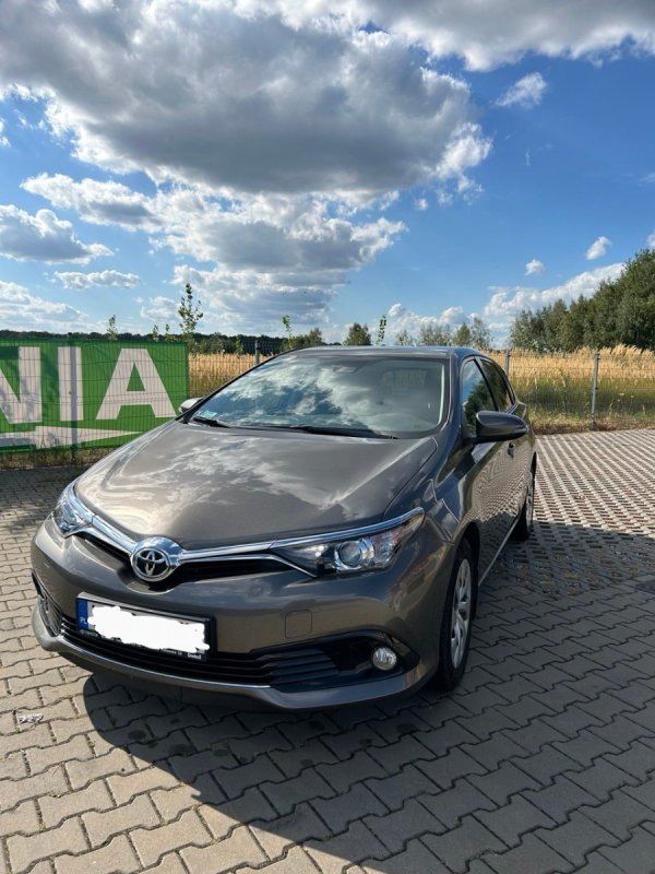 Toyota Auris 2018 1.6 benzyna Salon Polska