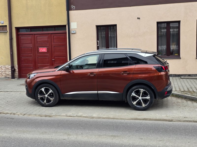 Peugeot 3008 SUV - 02