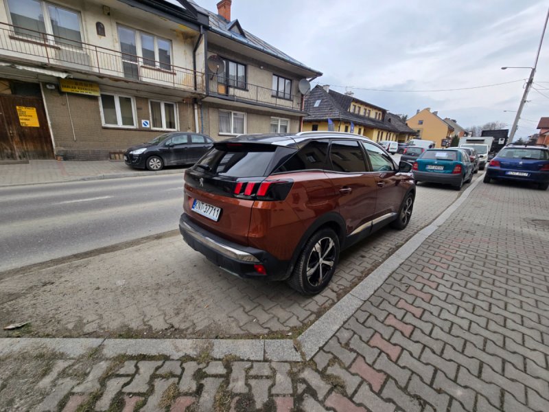 Peugeot 3008 SUV - 03