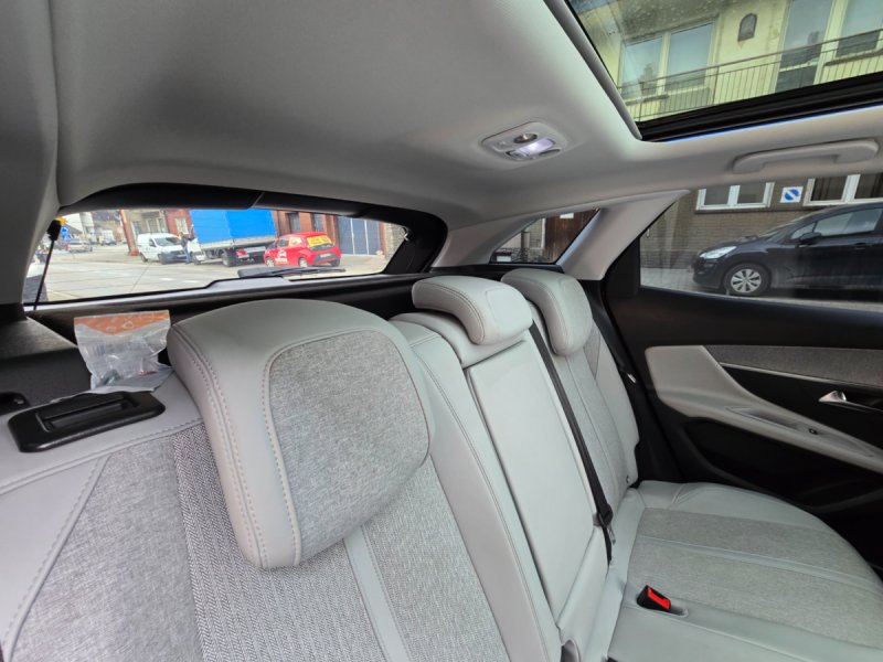 Peugeot 3008 SUV - 06