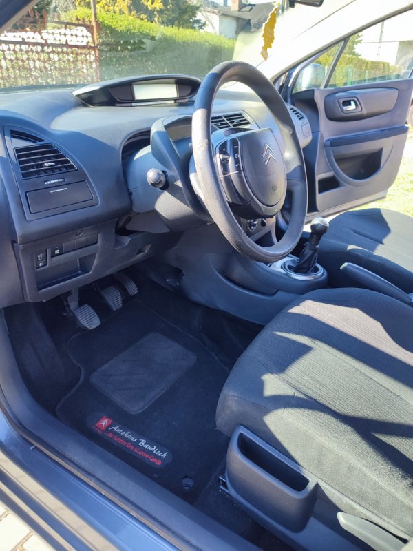 Citroen C4 1.4 88KM - 04