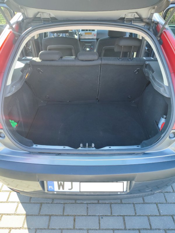 Citroen C4 1.4 88KM - 07