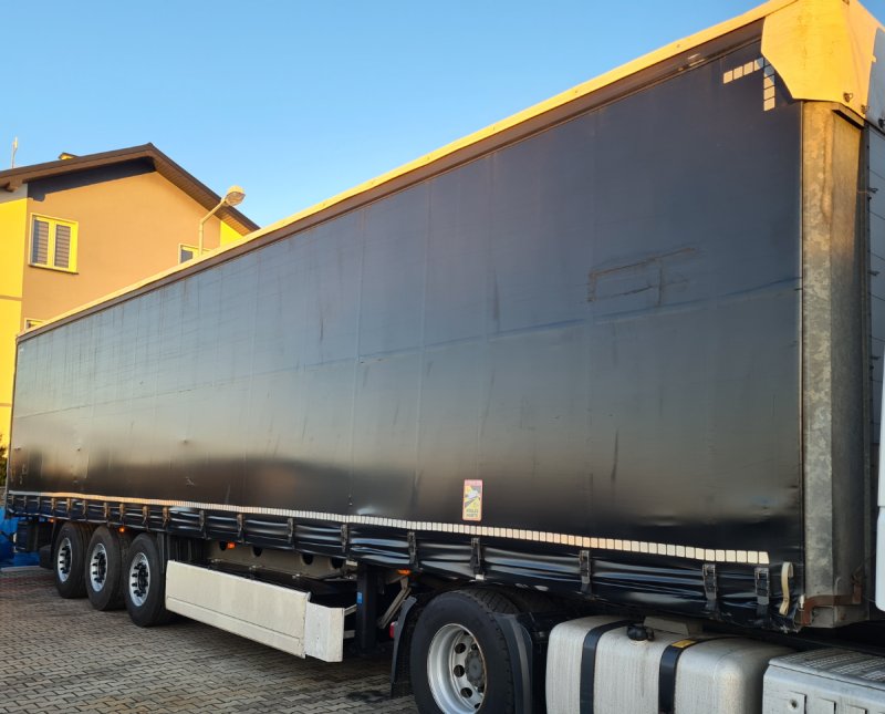 Naczepa Fliegl Firana Standard