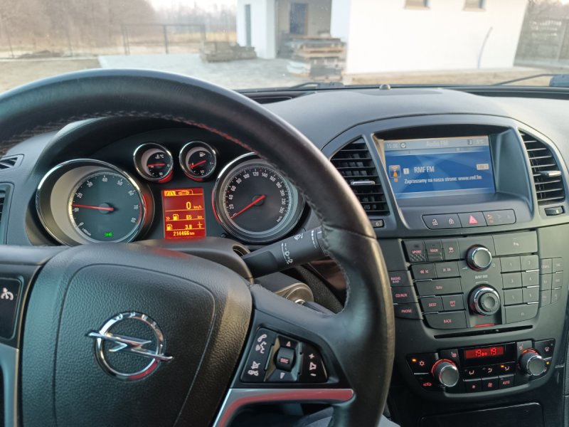 Opel Insignia 2,0 benzyna 2012