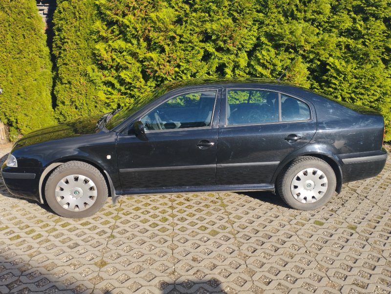 Skoda Octavia ICE+ pierwszy właściciel - 02
