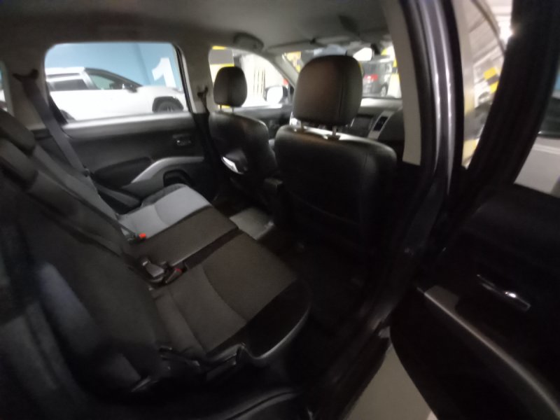 Mitsubishi Outlander II