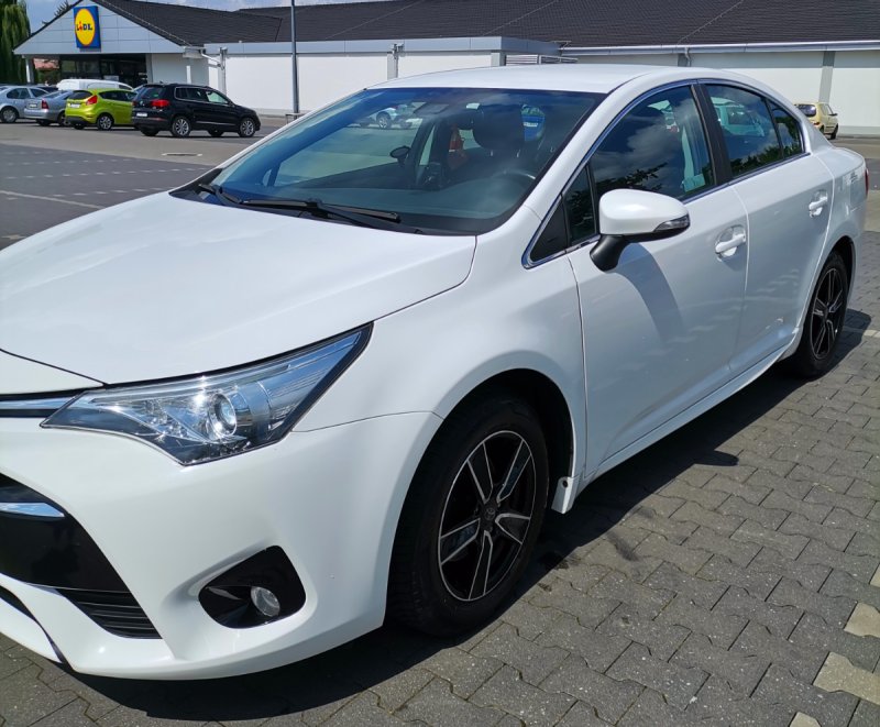 Sprzedam Toyota Avensis